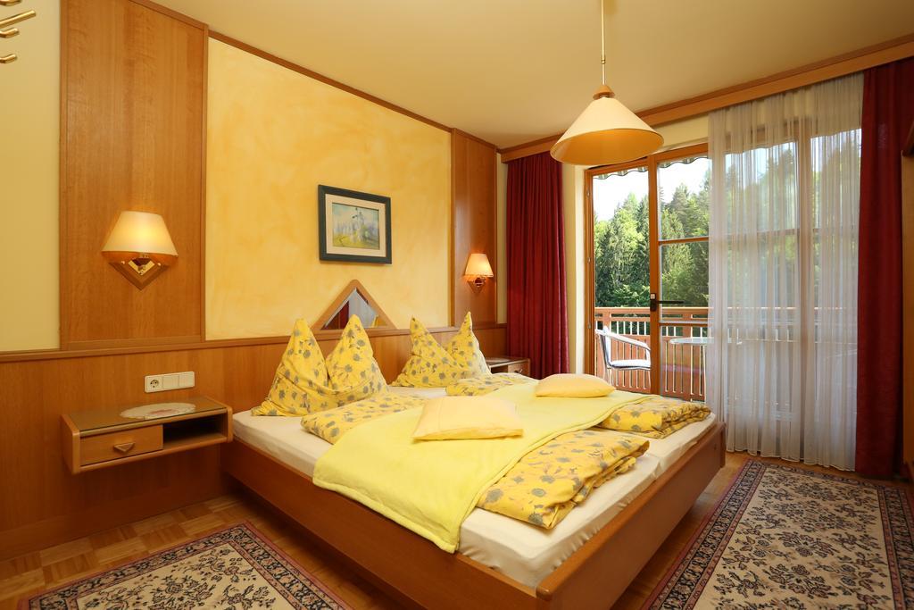 Gaestehaus Karoline Oberaichwald  Extérieur photo