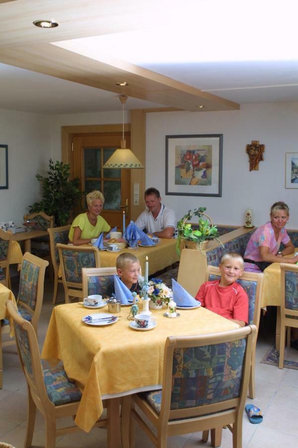 Gaestehaus Karoline Oberaichwald  Extérieur photo