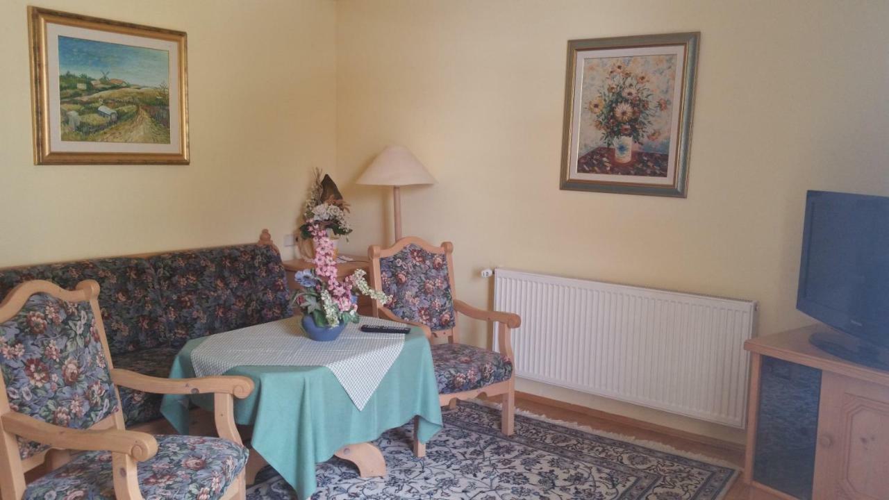 Gaestehaus Karoline Oberaichwald  Extérieur photo